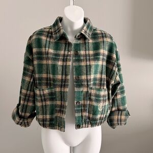 HONOR THE GIFT Cutie Emerald Plaid Crop Shacket Sz M NWT $170